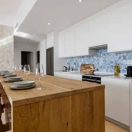 Luxury Family With Breathtaking Views Marbella