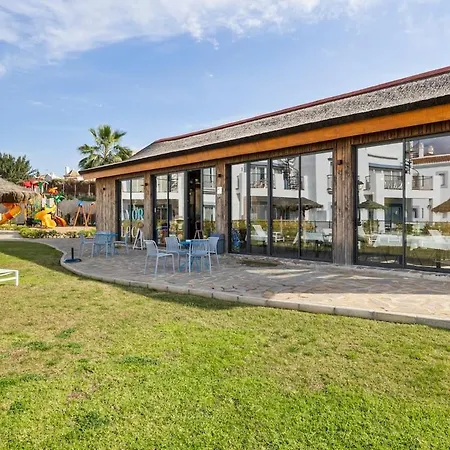 Апартаменти Luxury Family With Breathtaking Views