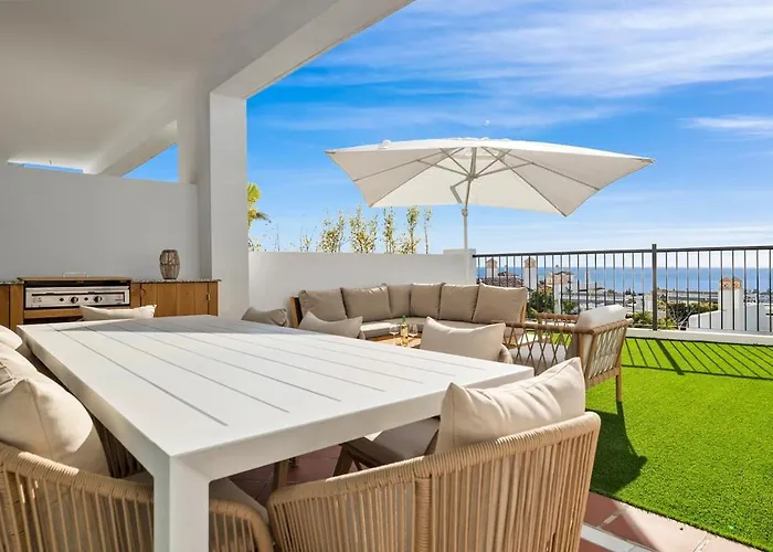 Luxury Family With Breathtaking Views Апартаменти