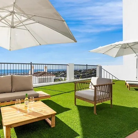 Luxury Family With Breathtaking Views *