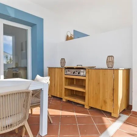 Luxury Family With Breathtaking Views *